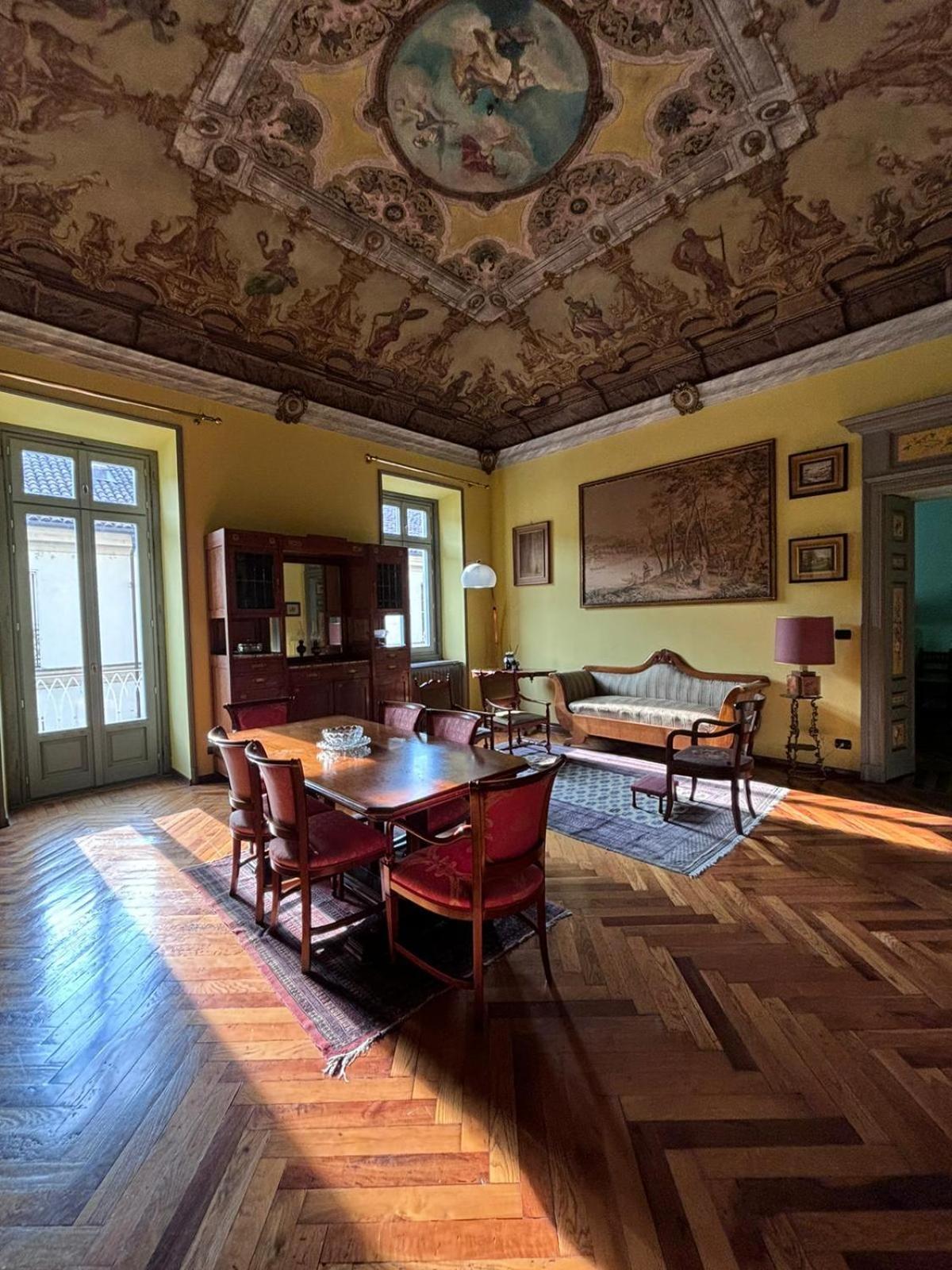 Splendido Appartamento XVIII Secolo Turin Exterior photo